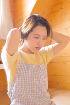 女子大生